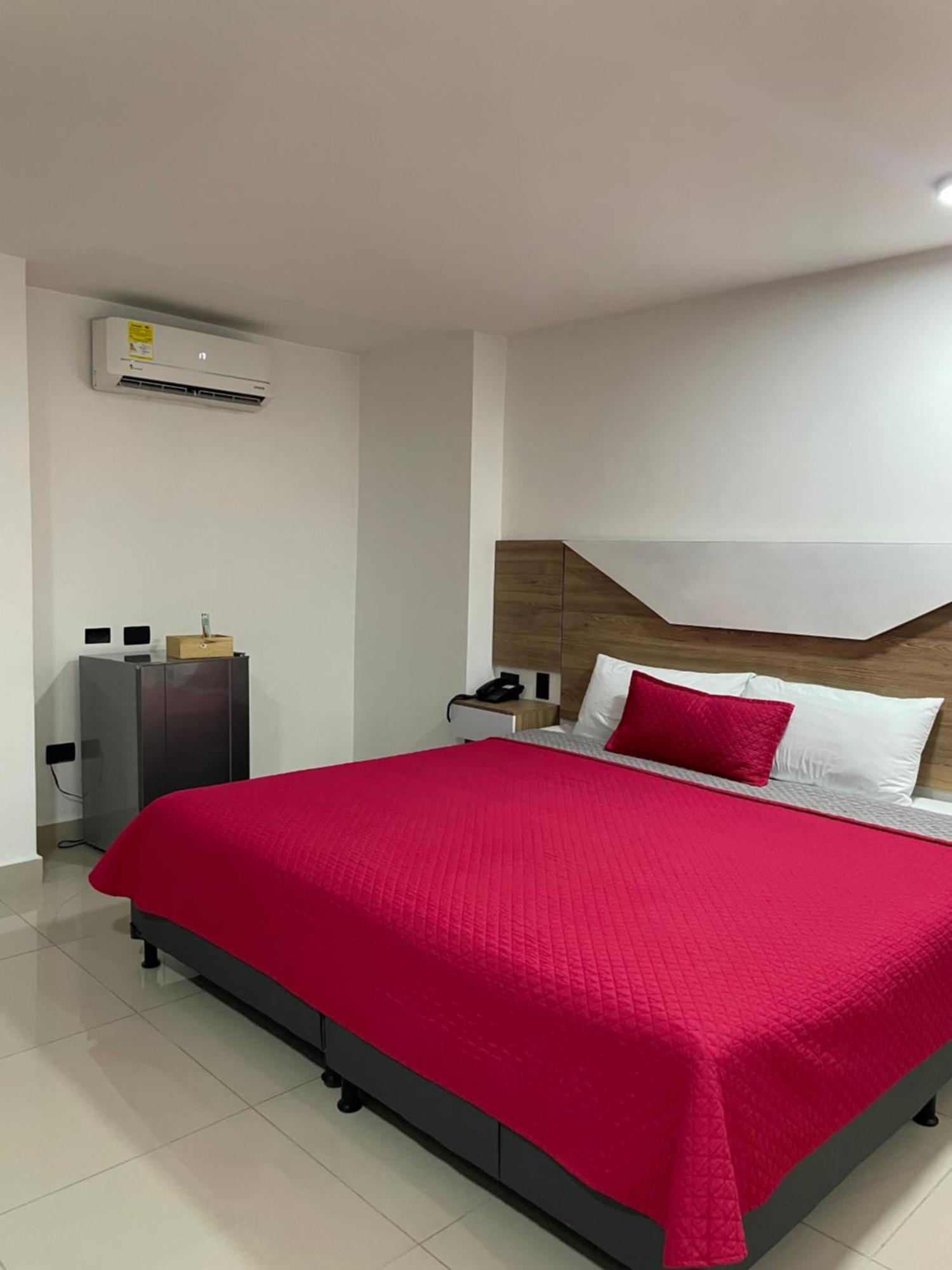 Hotel Ofix Medellín Exteriér fotografie